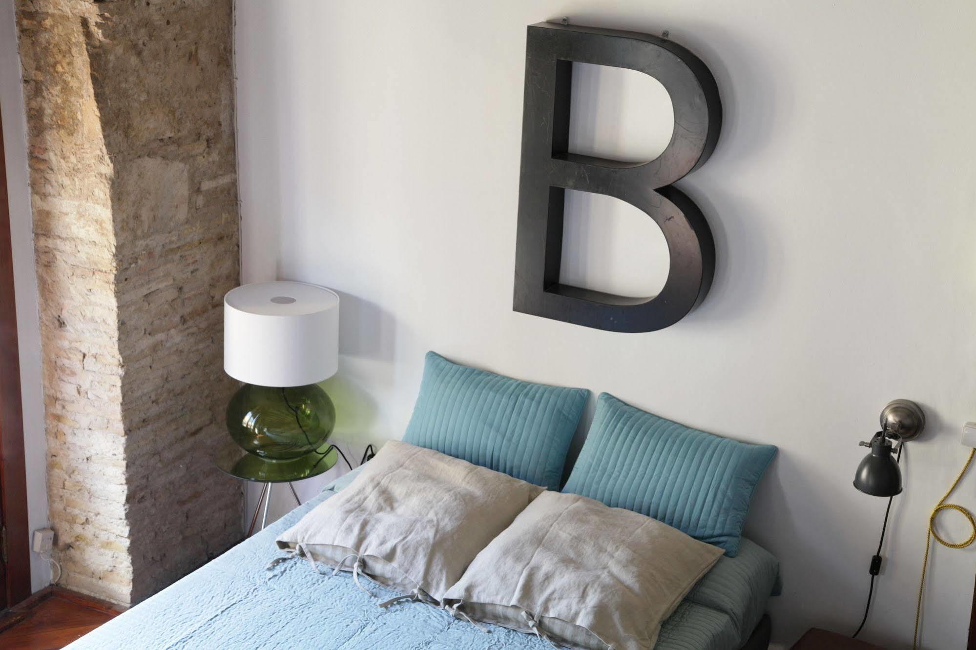 Bubuflats Mossen Apartment Valencia Exterior photo